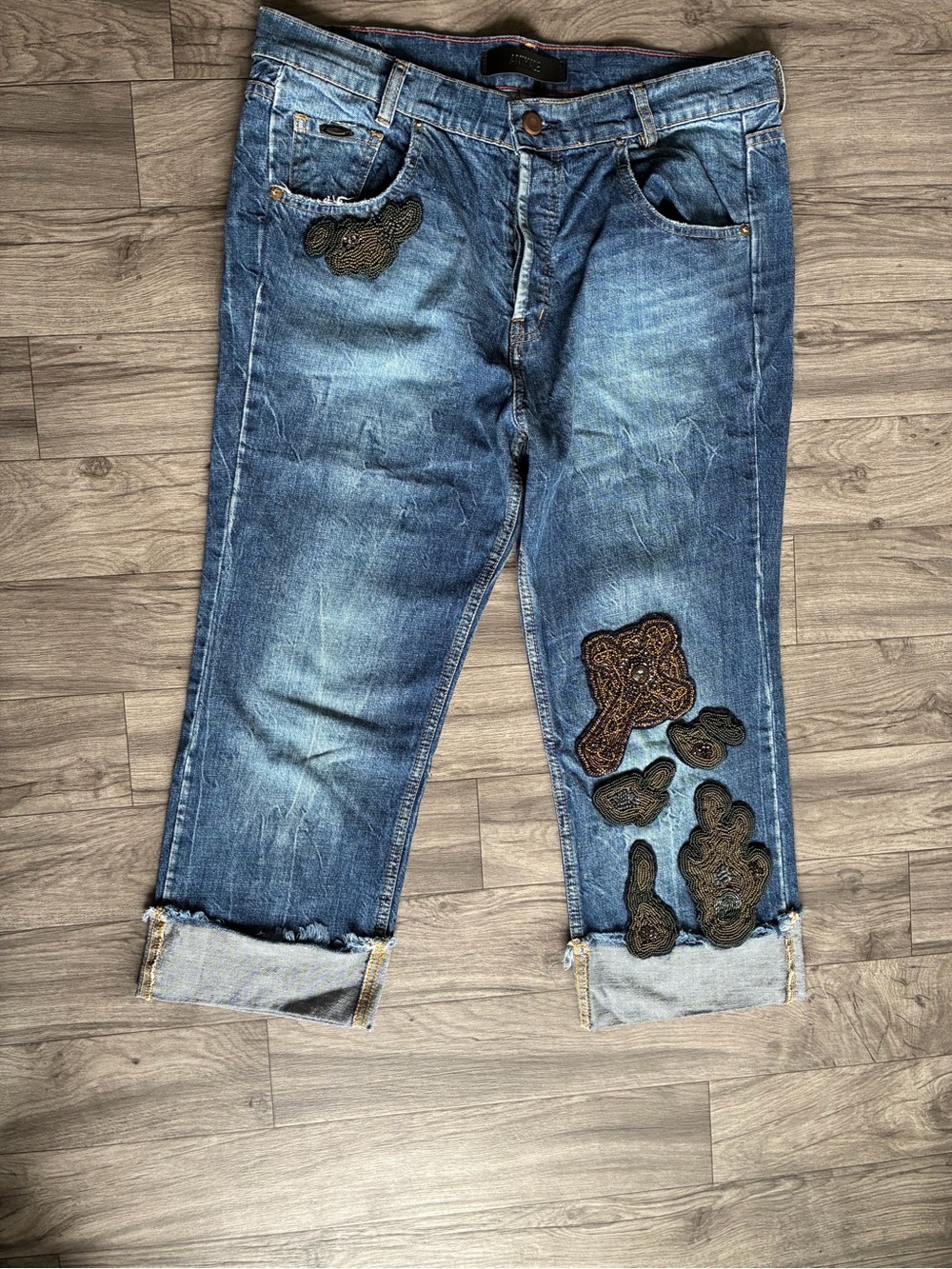 Animale Brazil Beaded
Cropped Jeans Women Size 42
Blue Designer
Denim.100%Cotton - Picture 2 of 16